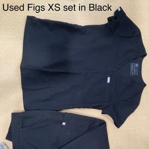 Used Figs XS set in Black